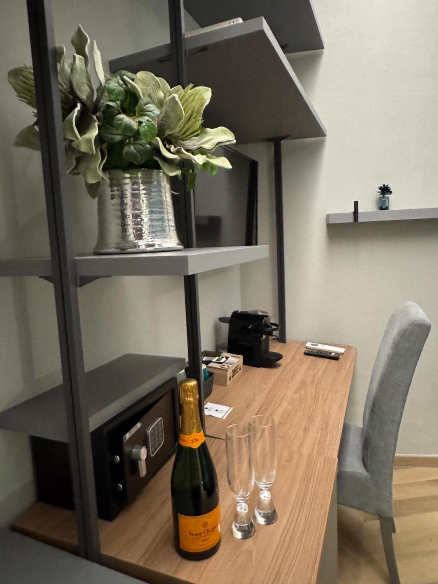 Sky Luxury Rooms Nettuno Ngoại thất bức ảnh