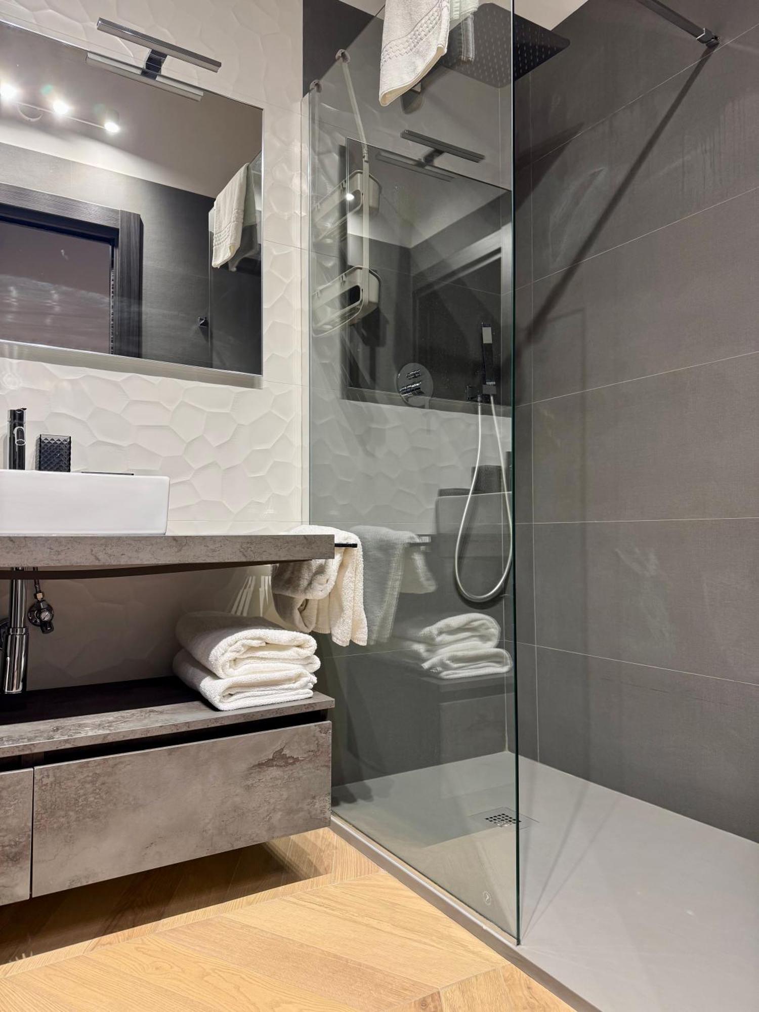 Sky Luxury Rooms Nettuno Ngoại thất bức ảnh