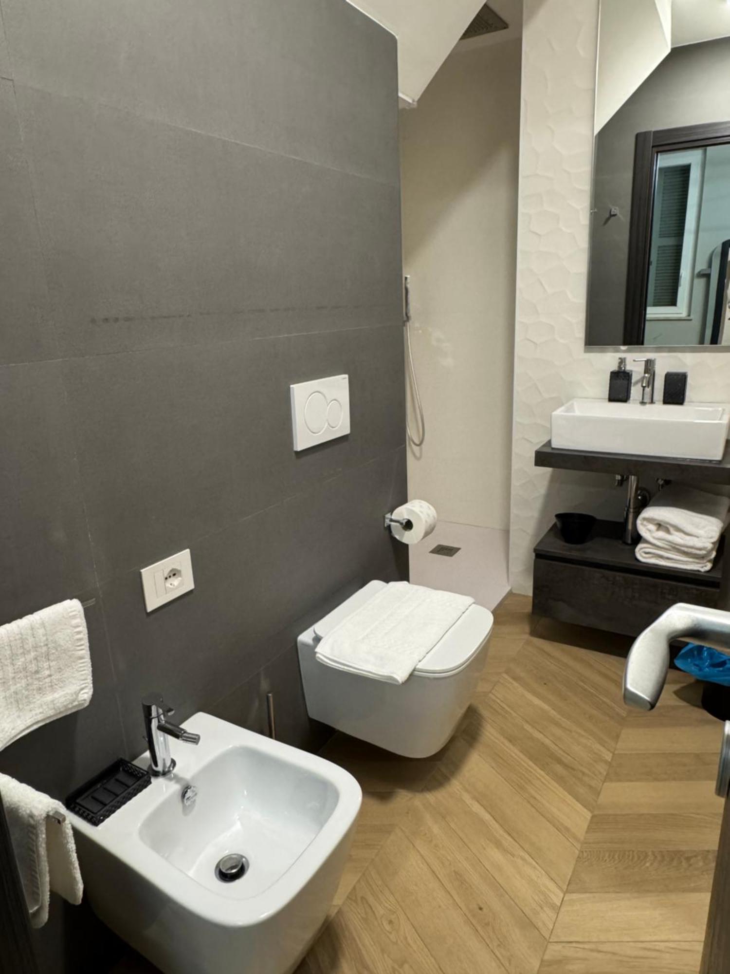 Sky Luxury Rooms Nettuno Ngoại thất bức ảnh